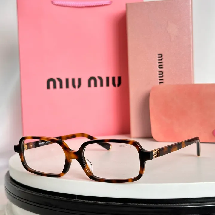 スーパーコピー ミュウミュウ サングラス