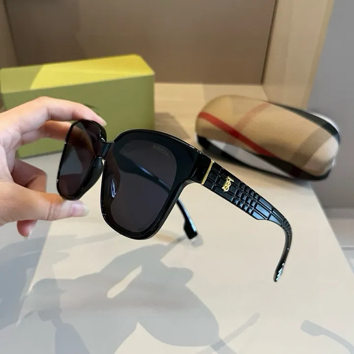 スーパーコピー バーバリー ス サングラス