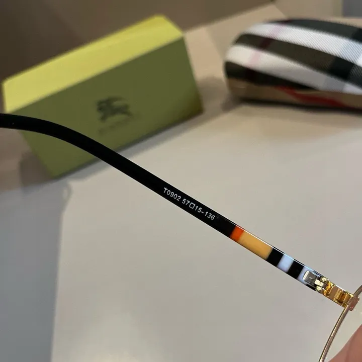 スーパーコピー バーバリー ス サングラス