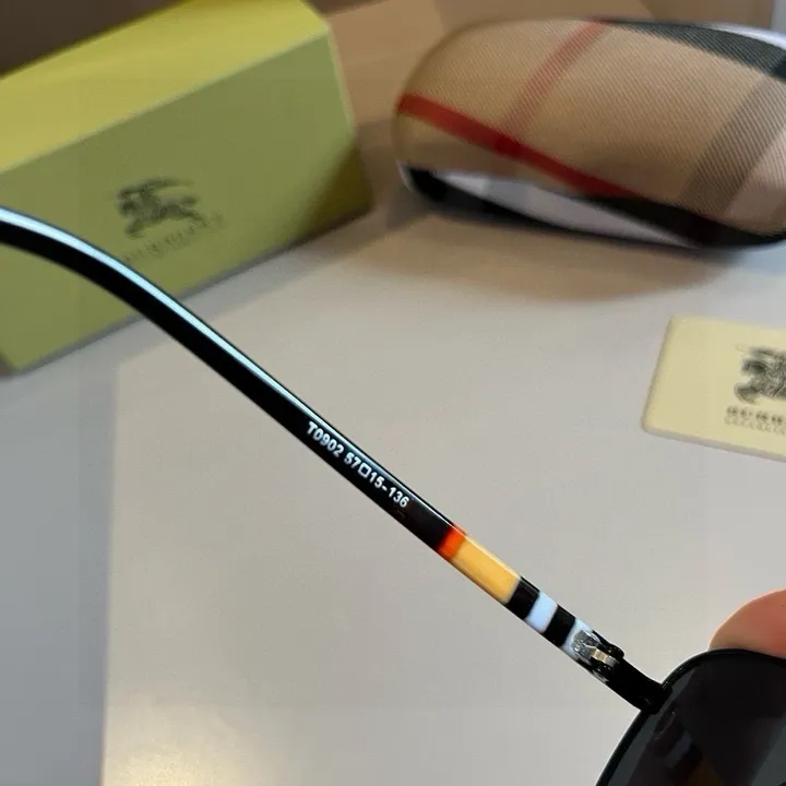 スーパーコピー バーバリー ス サングラス