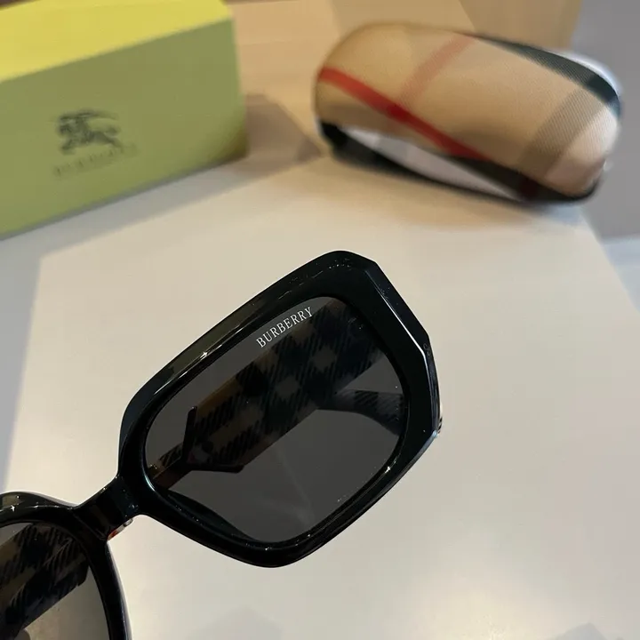 スーパーコピー バーバリー ス サングラス