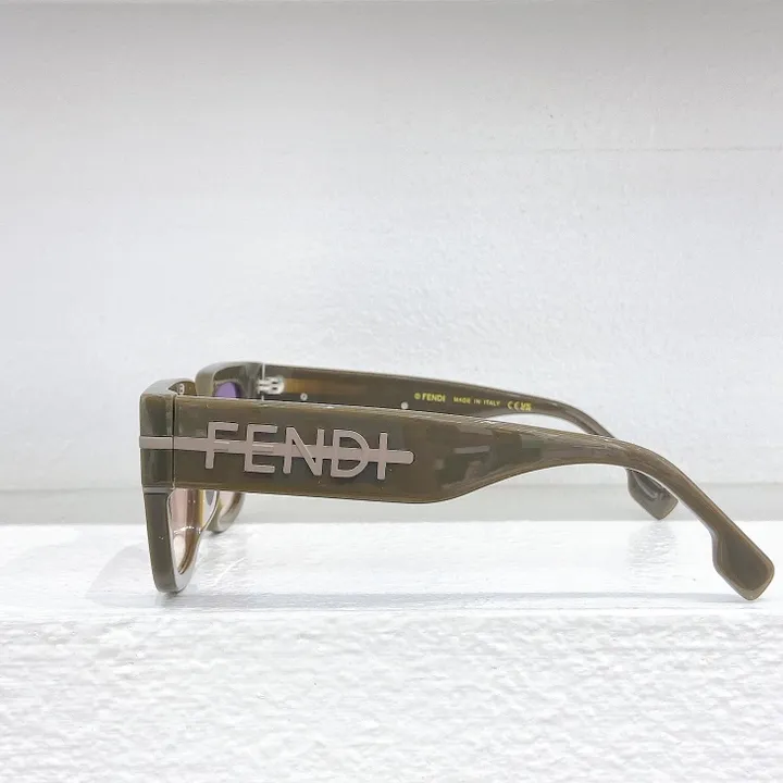 スーパーコピー フェンディ サングラス