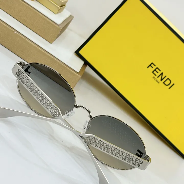 スーパーコピー フェンディ サングラス