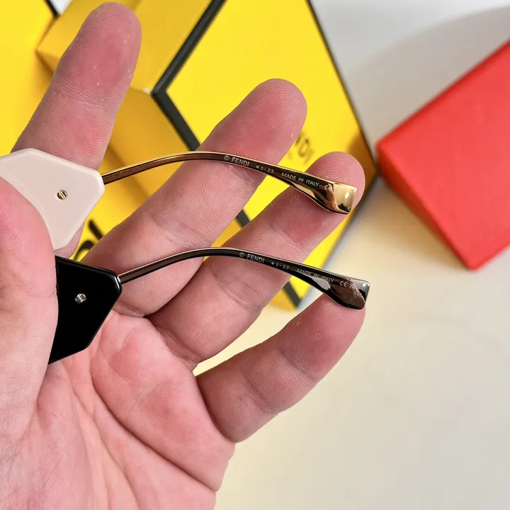 スーパーコピー フェンディ サングラス