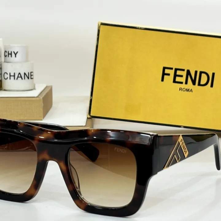 スーパーコピー フェンディ サングラス