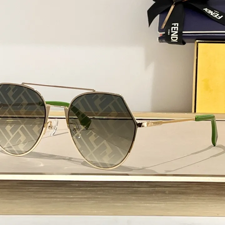 スーパーコピー フェンディ サングラス