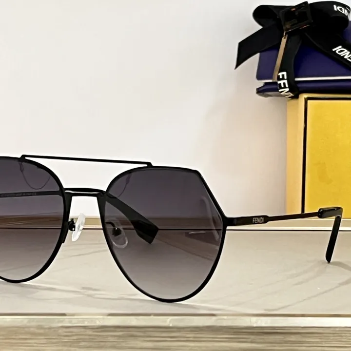 スーパーコピー フェンディ サングラス