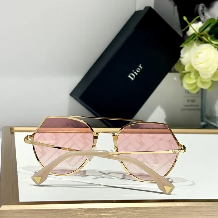 スーパーコピー フェンディ サングラス