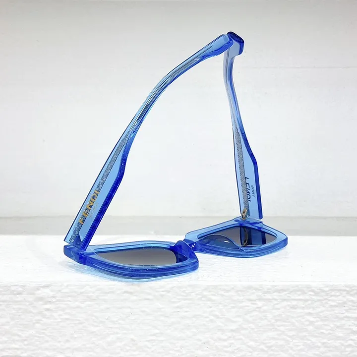 スーパーコピー フェンディ サングラス