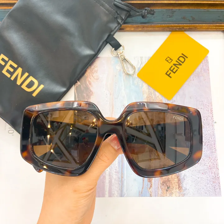 スーパーコピー フェンディ サングラス