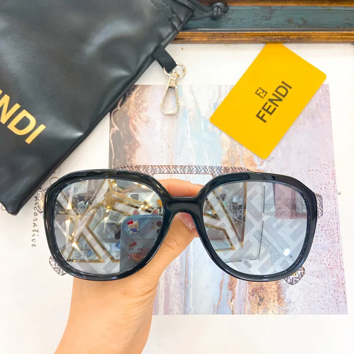スーパーコピー フェンディ サングラス