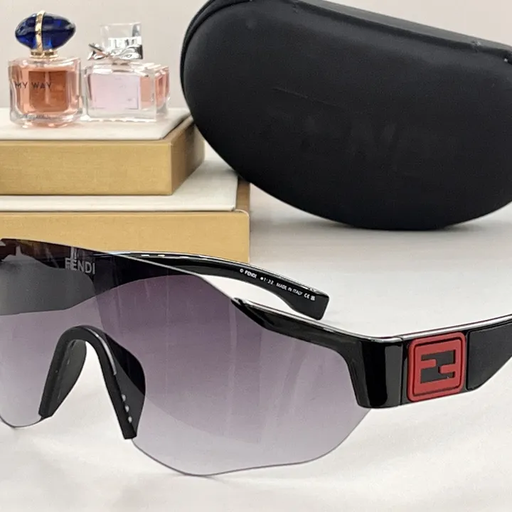 スーパーコピー フェンディ サングラス