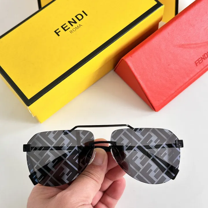 スーパーコピー ヴェルサーチ サングラス