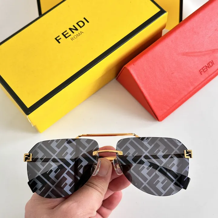 スーパーコピー ヴェルサーチ サングラス