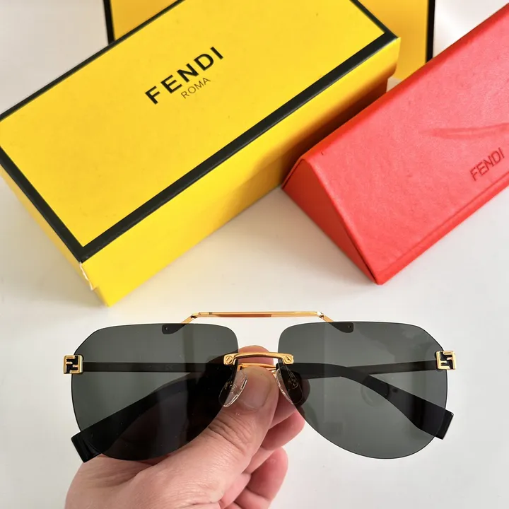 スーパーコピー ヴェルサーチ サングラス