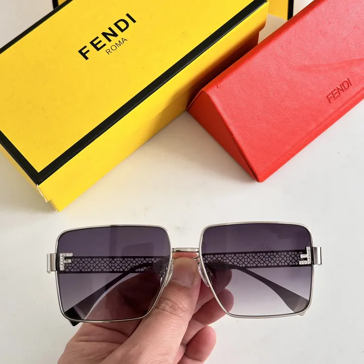 スーパーコピー フェンディ サングラス