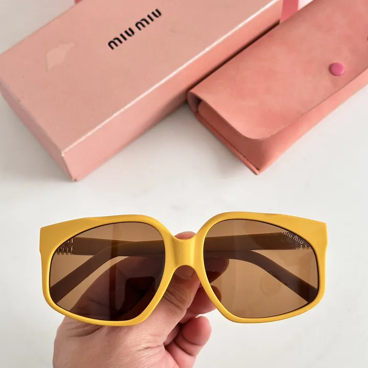 スーパーコピー ミュウミュウ サングラス