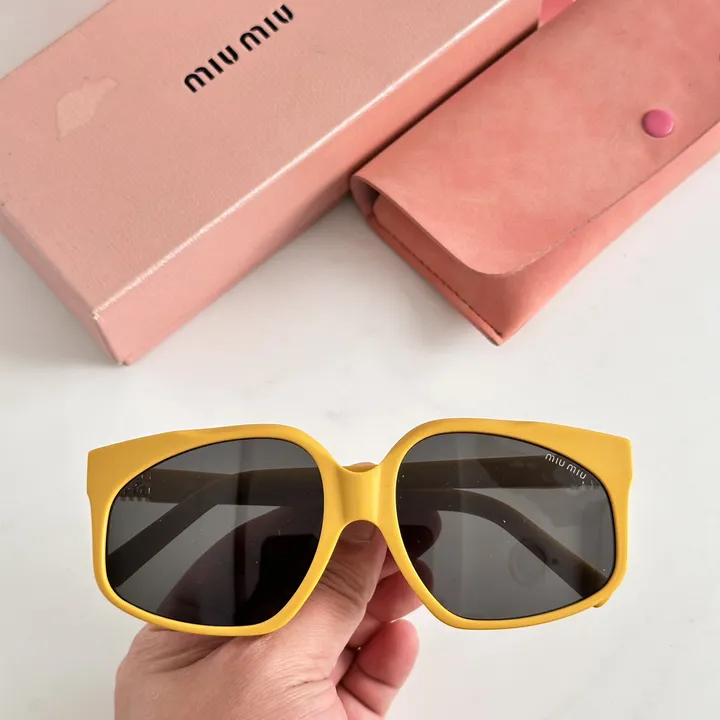 スーパーコピー ミュウミュウ サングラス