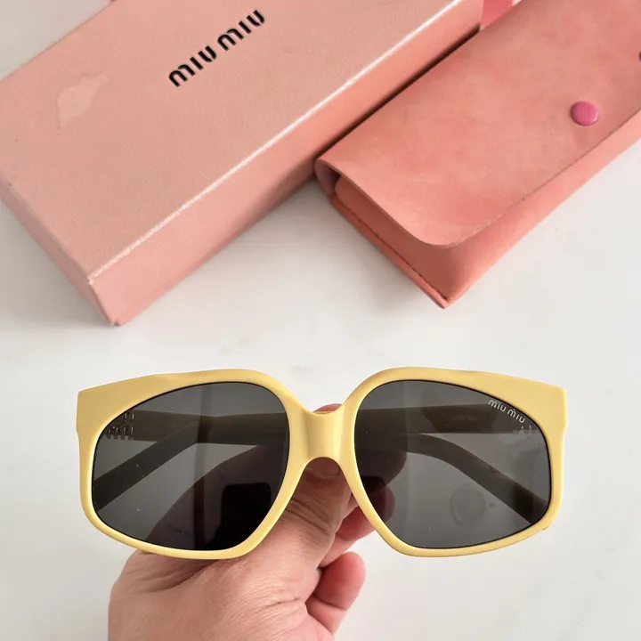 スーパーコピー ミュウミュウ サングラス