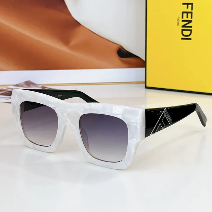 スーパーコピー フェンディ サングラス
