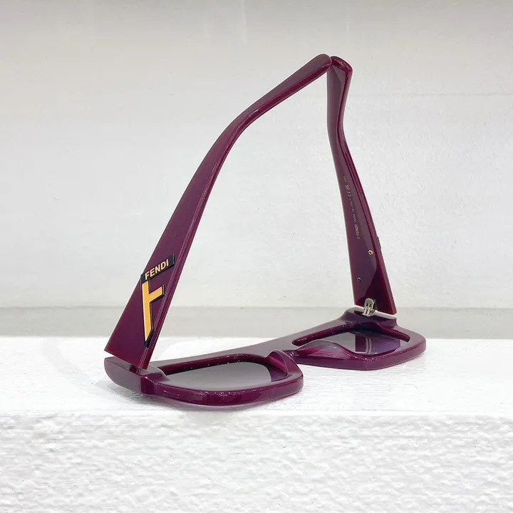 スーパーコピー フェンディ サングラス