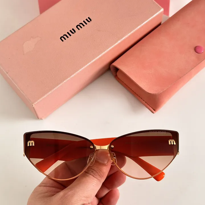 スーパーコピー ミュウミュウ サングラス