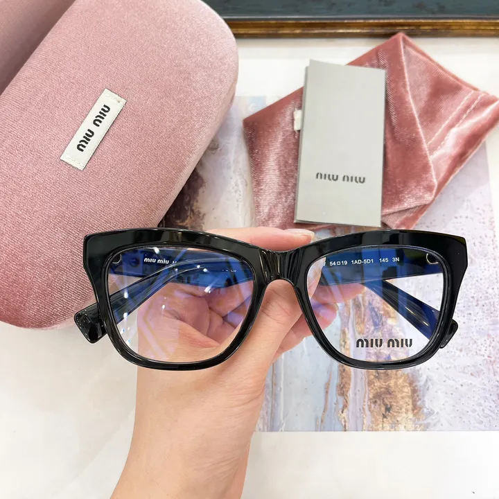 スーパーコピー ミュウミュウ サングラス