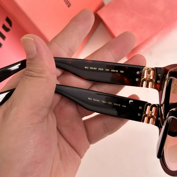 スーパーコピー ミュウミュウ サングラス