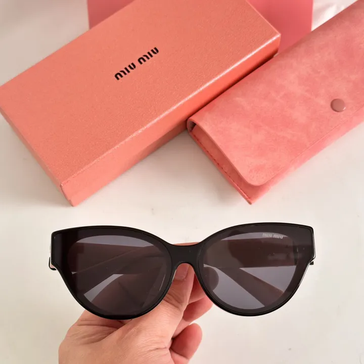 スーパーコピー ミュウミュウ サングラス