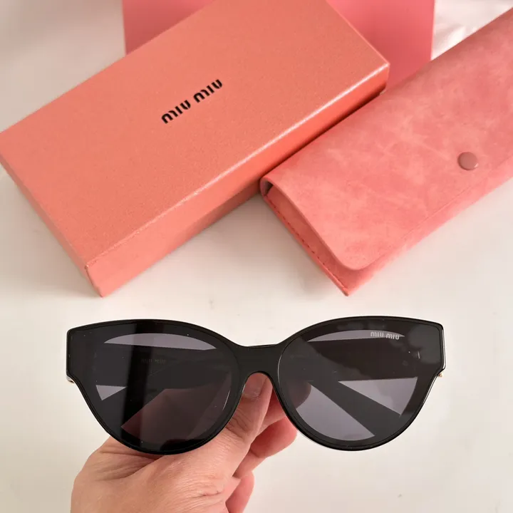 スーパーコピー ミュウミュウ サングラス