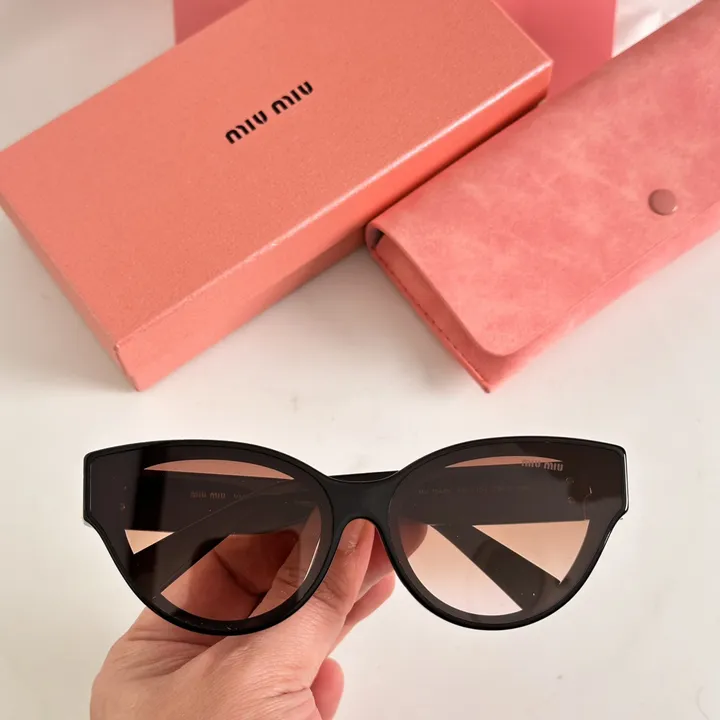 スーパーコピー ミュウミュウ サングラス