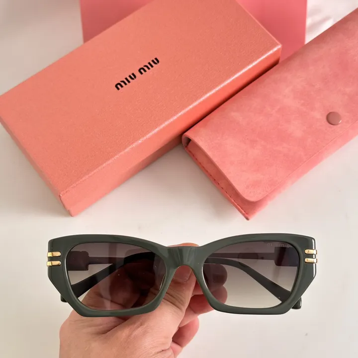 スーパーコピー ミュウミュウ サングラス