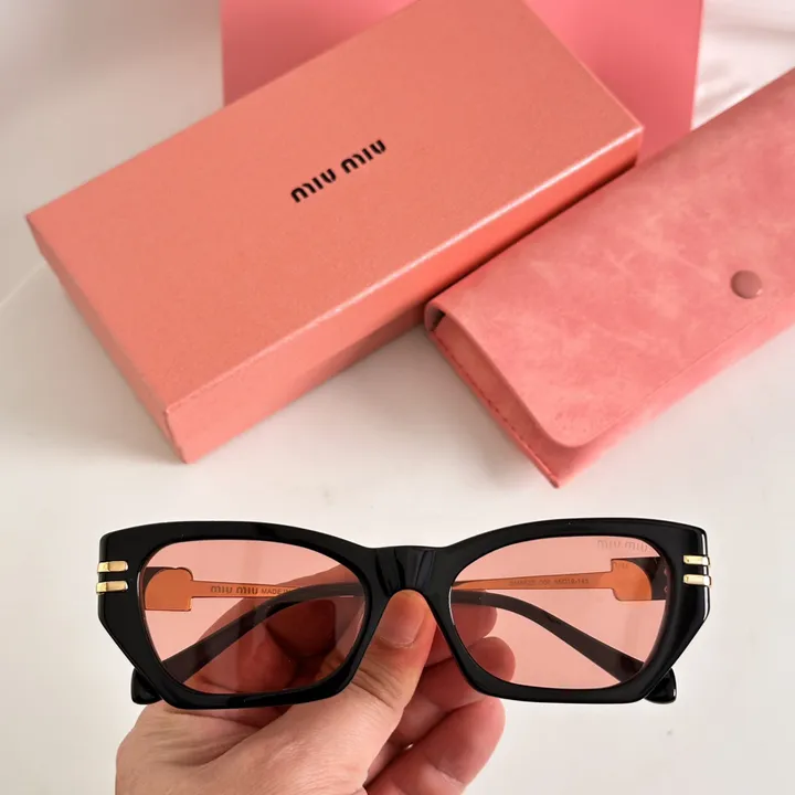 スーパーコピー ミュウミュウ サングラス