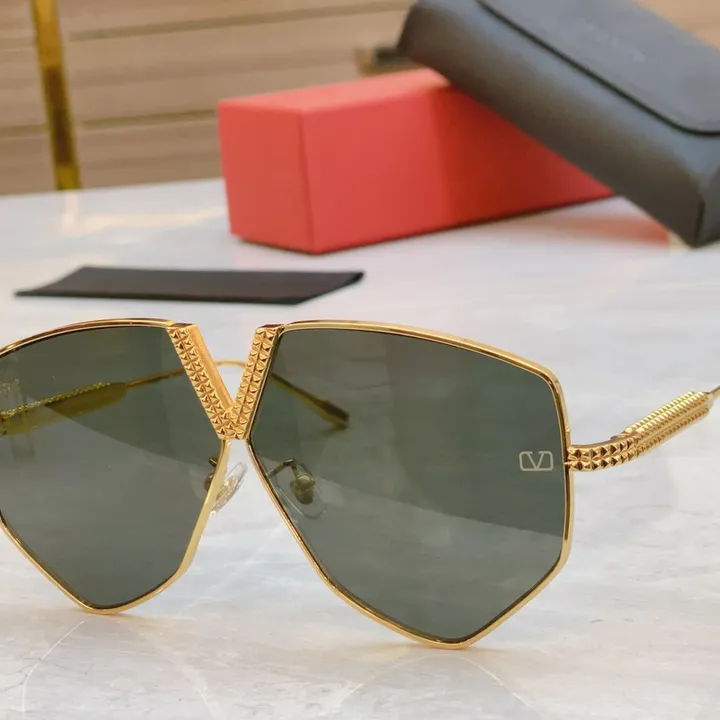 スーパーコピー ヴァレンティノ サングラス
