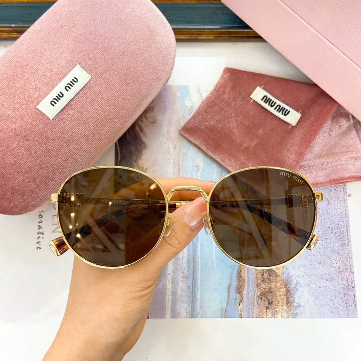 スーパーコピー ミュウミュウ サングラス