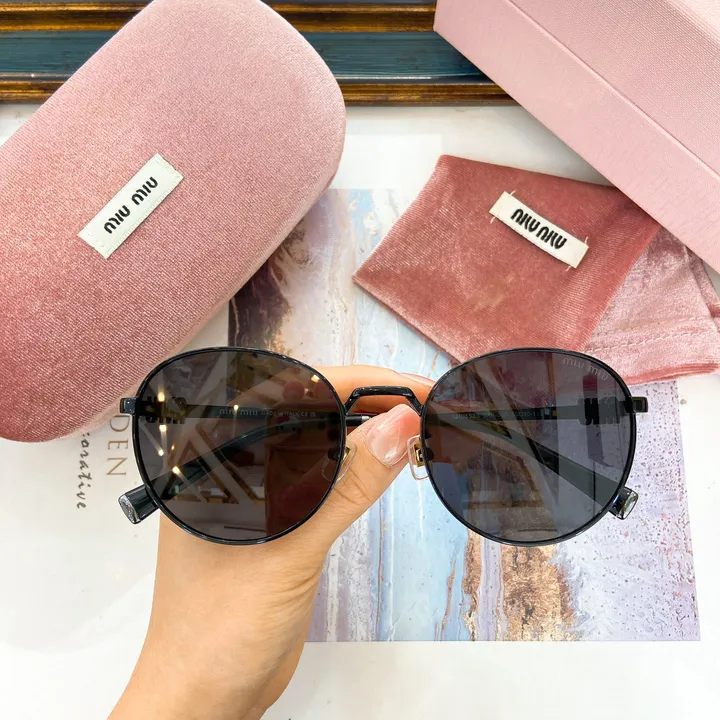 スーパーコピー ミュウミュウ サングラス