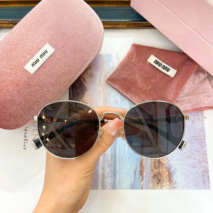 スーパーコピー ミュウミュウ サングラス