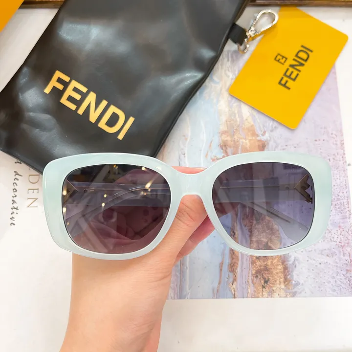 スーパーコピー フェンディ サングラス