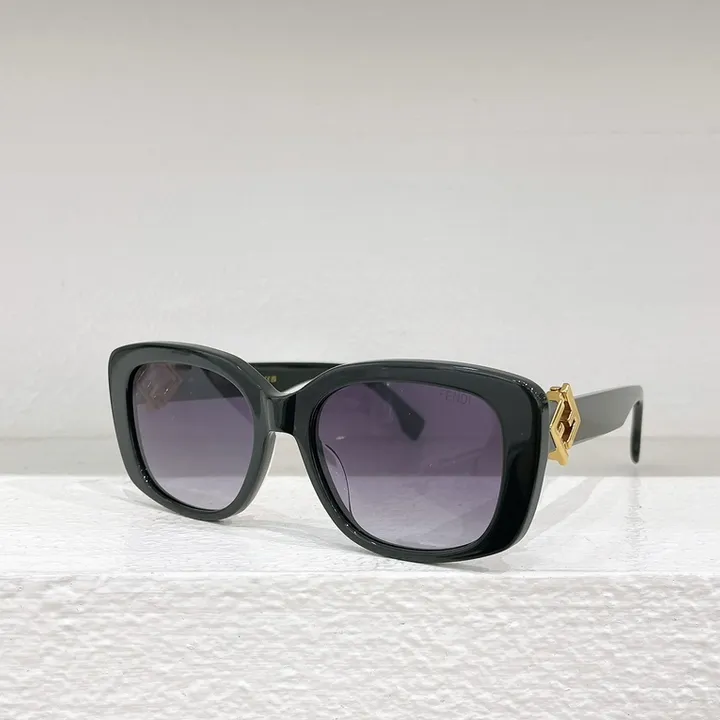 スーパーコピー フェンディ サングラス