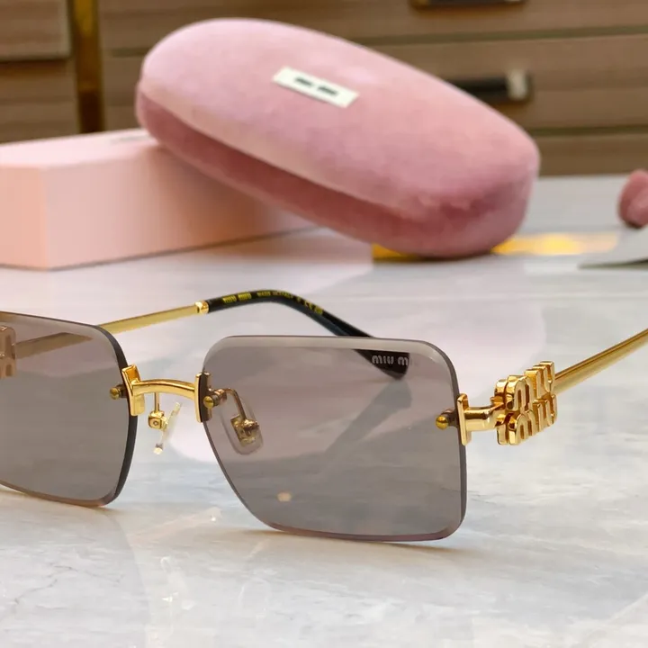 スーパーコピー ミュウミュウ サングラス