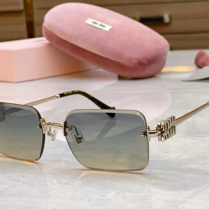 スーパーコピー ミュウミュウ サングラス