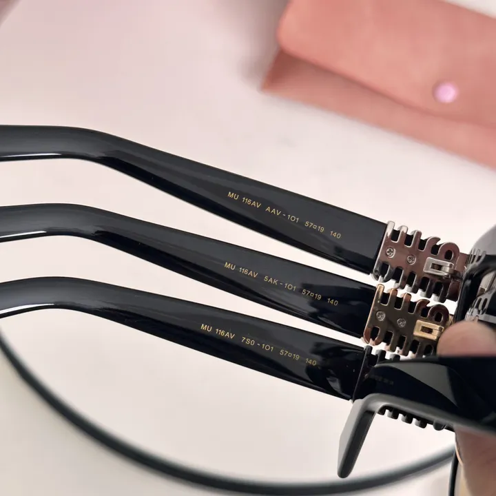 スーパーコピー ミュウミュウ サングラス