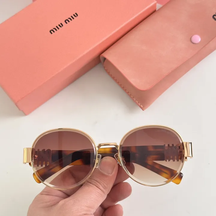 スーパーコピー ミュウミュウ サングラス
