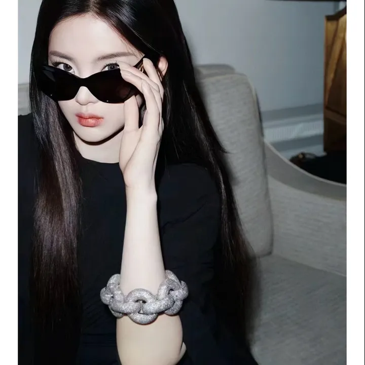 スーパーコピー バレンシアガ サングラス