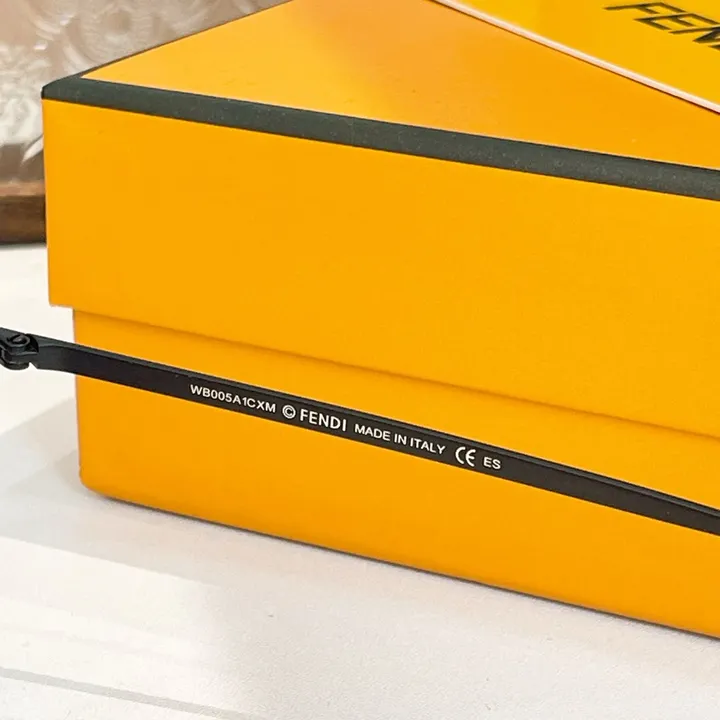 スーパーコピー フェンディ サングラス