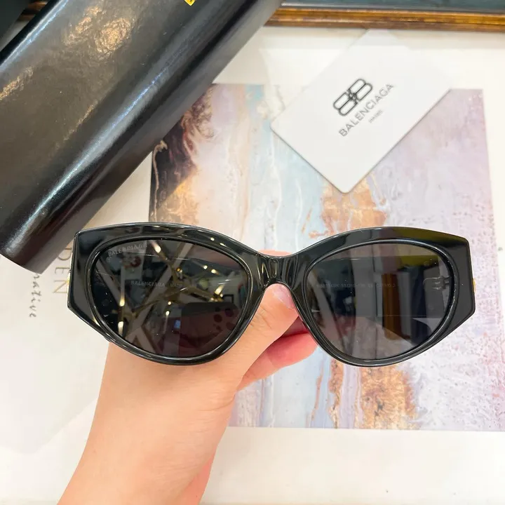 スーパーコピー バレンシアガ サングラス