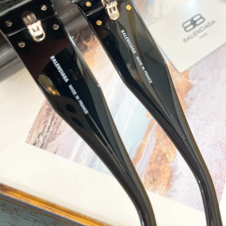 スーパーコピー バレンシアガ サングラス