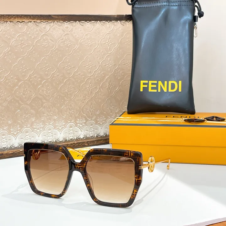 スーパーコピー フェンディ サングラス