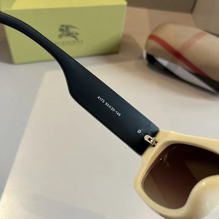 スーパーコピー バーバリー ス サングラス