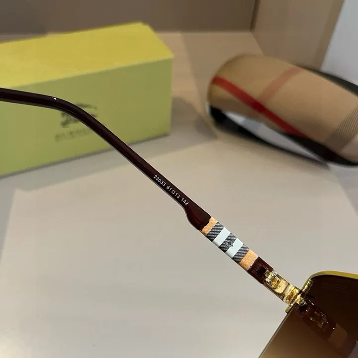 スーパーコピー バーバリー ス サングラス